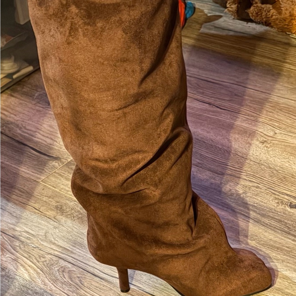 Suede fashion boots